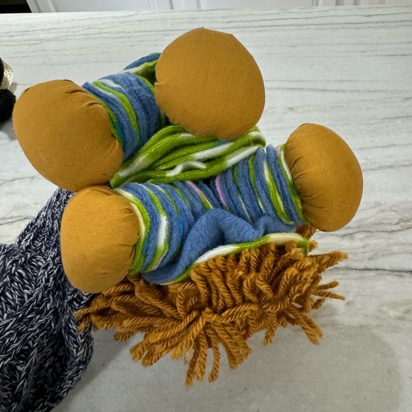 Handmade 2003 Lion plush - Picture 3 of 5